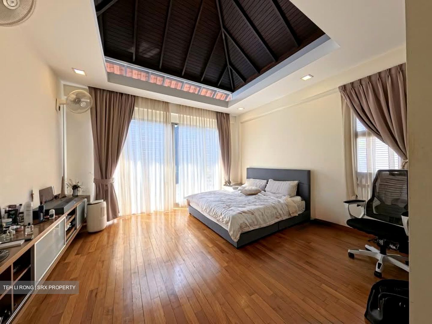 Spring Park Estate (D16), Semi-Detached #590806261